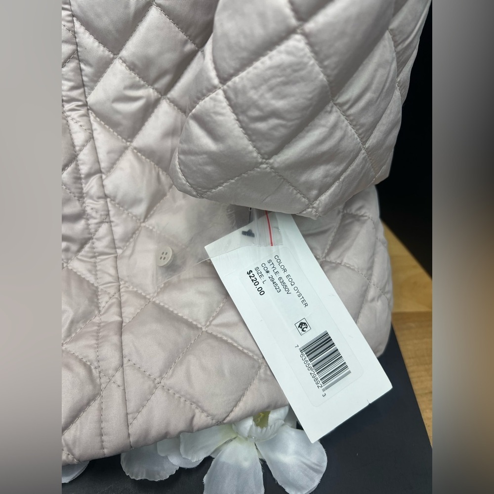 Brand new  with tag Via Spiga's quilted coat is a cozy essential size Large - Picture 13 of 16
